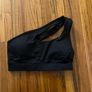 Black one shoulder cut out sports bra